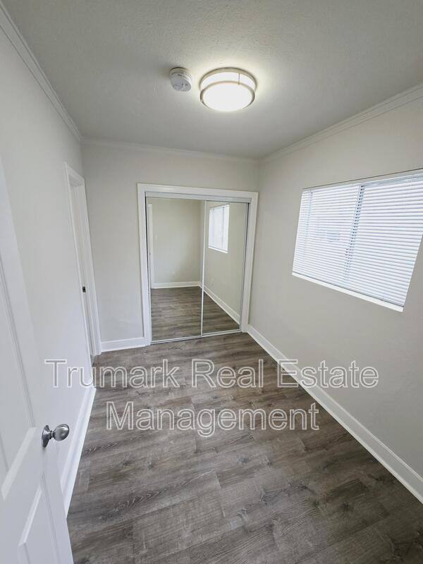 Apartment for rent at 429 W Garfield Ave #C, Glendale, CA 91204