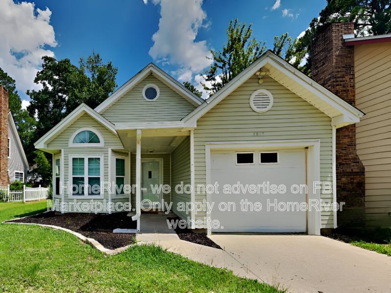 House for rent at 2817 Old Carriage Lane, Fort Walton Beach, FL 32547