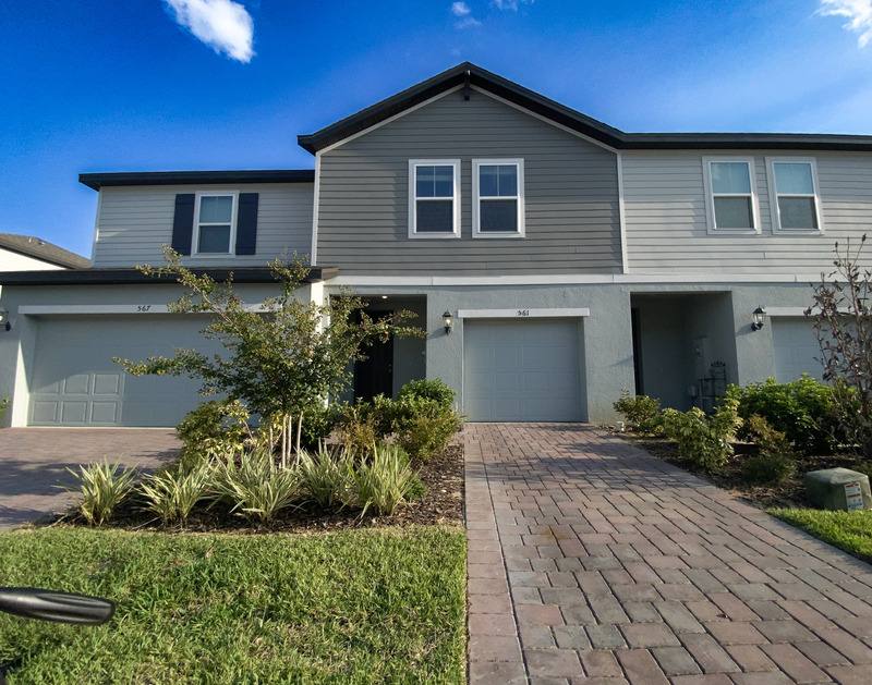 Townhouse for rent at 561 Legacy Loop, Davenport, FL 33896