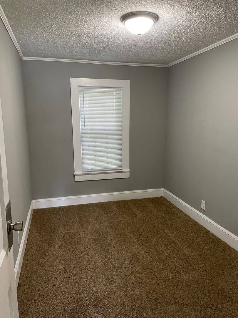 Apartment for rent at 254 & 256 N Elm St, Asheboro, NC 27203