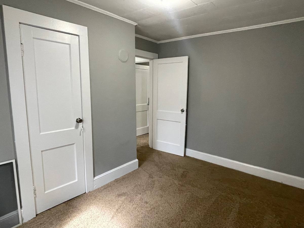 Apartment for rent at 254 & 256 N Elm St, Asheboro, NC 27203