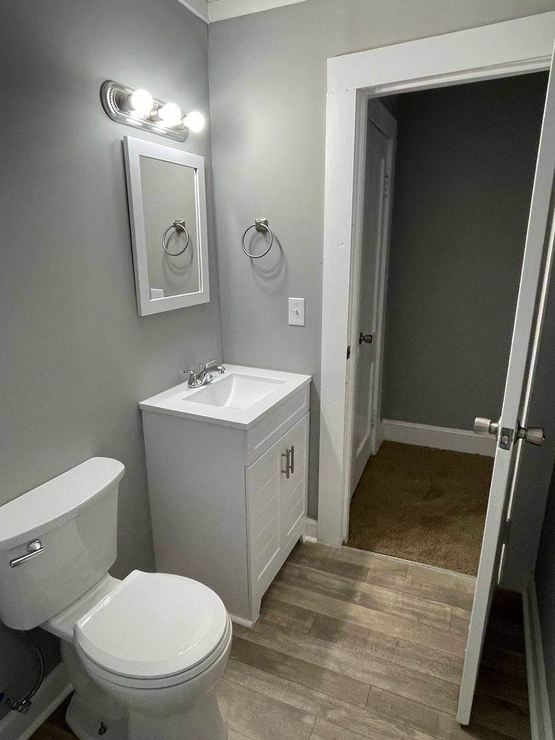 Apartment for rent at 254 & 256 N Elm St, Asheboro, NC 27203