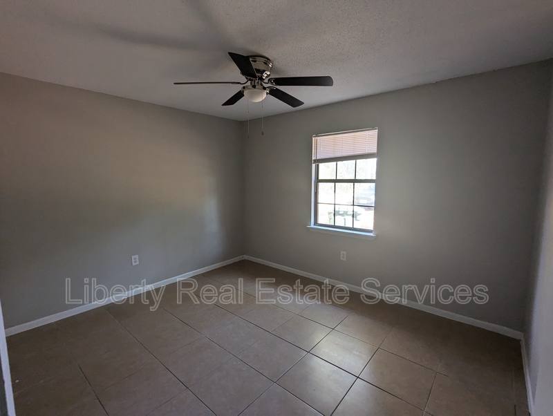 House for rent at 209 School House Rd, Hinesville, GA 31313