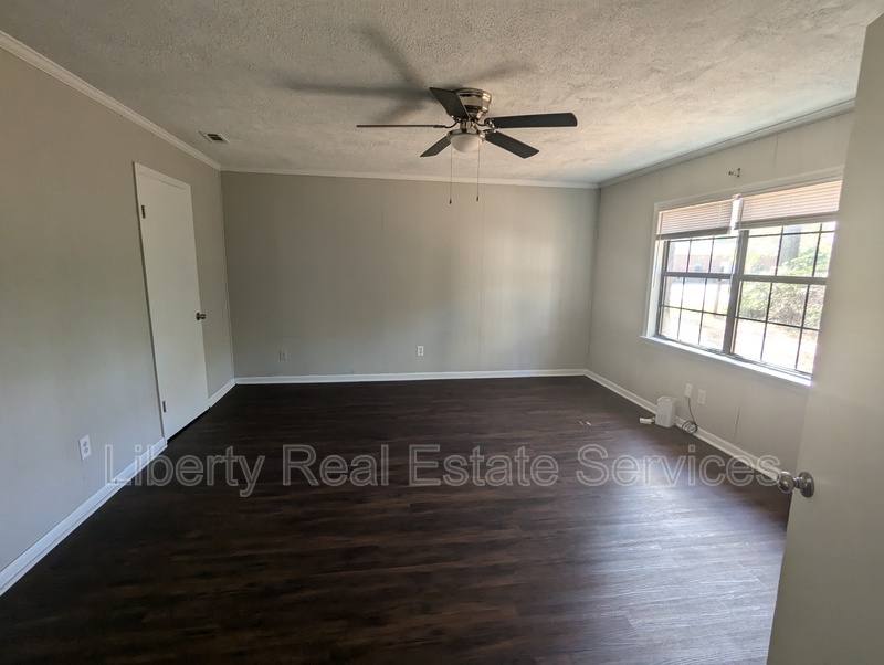 House for rent at 209 School House Rd, Hinesville, GA 31313