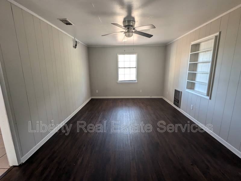 House for rent at 209 School House Rd, Hinesville, GA 31313