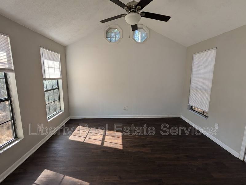 House for rent at 209 School House Rd, Hinesville, GA 31313
