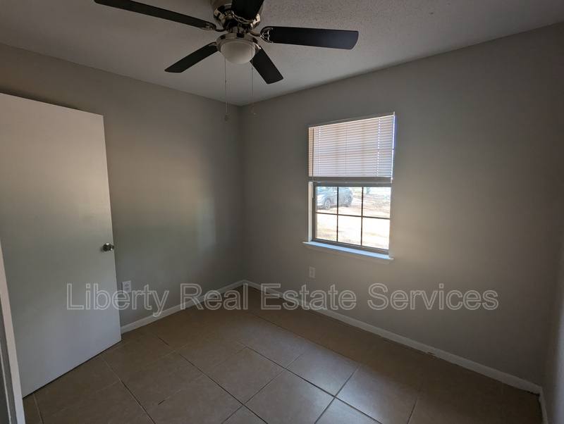 House for rent at 209 School House Rd, Hinesville, GA 31313