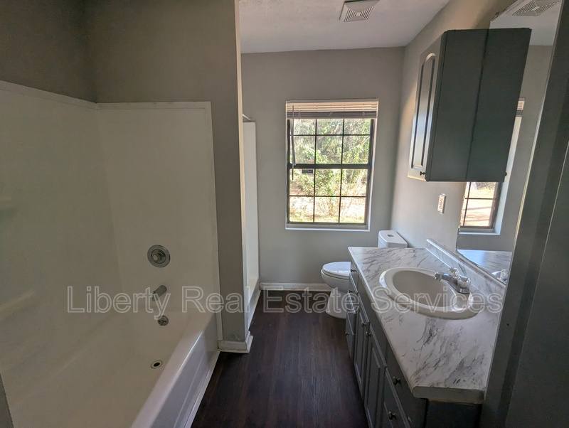 House for rent at 209 School House Rd, Hinesville, GA 31313