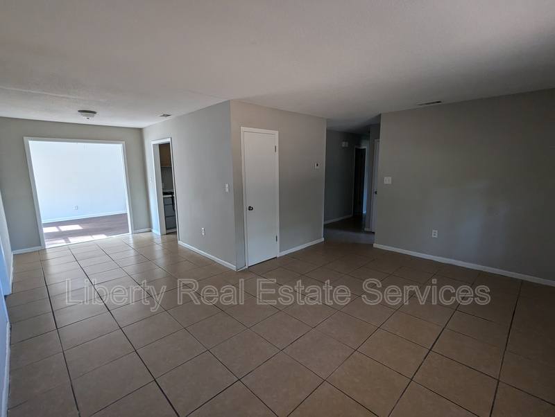 House for rent at 209 School House Rd, Hinesville, GA 31313