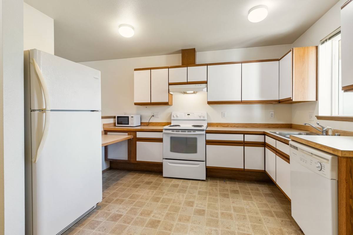 Apartment for rent at 501 Voltaire Court, Bellingham, WA 98225