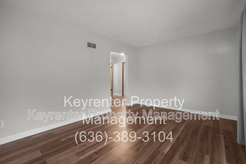 House for rent at 1045 N New Florissant Rd, Florissant, MO 63031