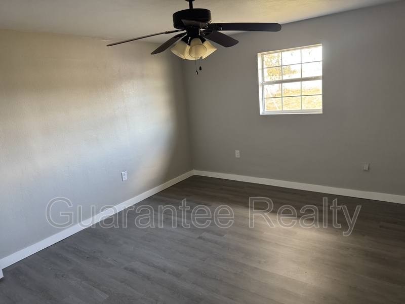 House for rent at 2003 US-Highway 17-92 N, Haines City, FL 33844