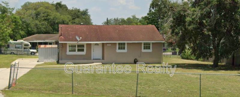 House for rent at 2003 US-Highway 17-92 N, Haines City, FL 33844