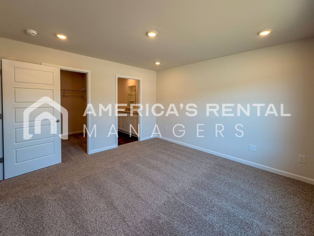 House for rent at 110 Jonboy Ave, New Hope, AL 35760