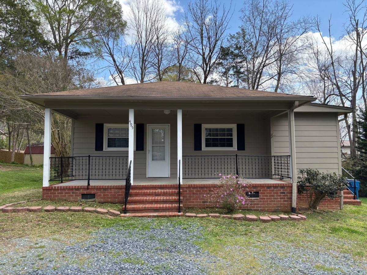 House for rent at 495 York St, Ramseur, NC 27316