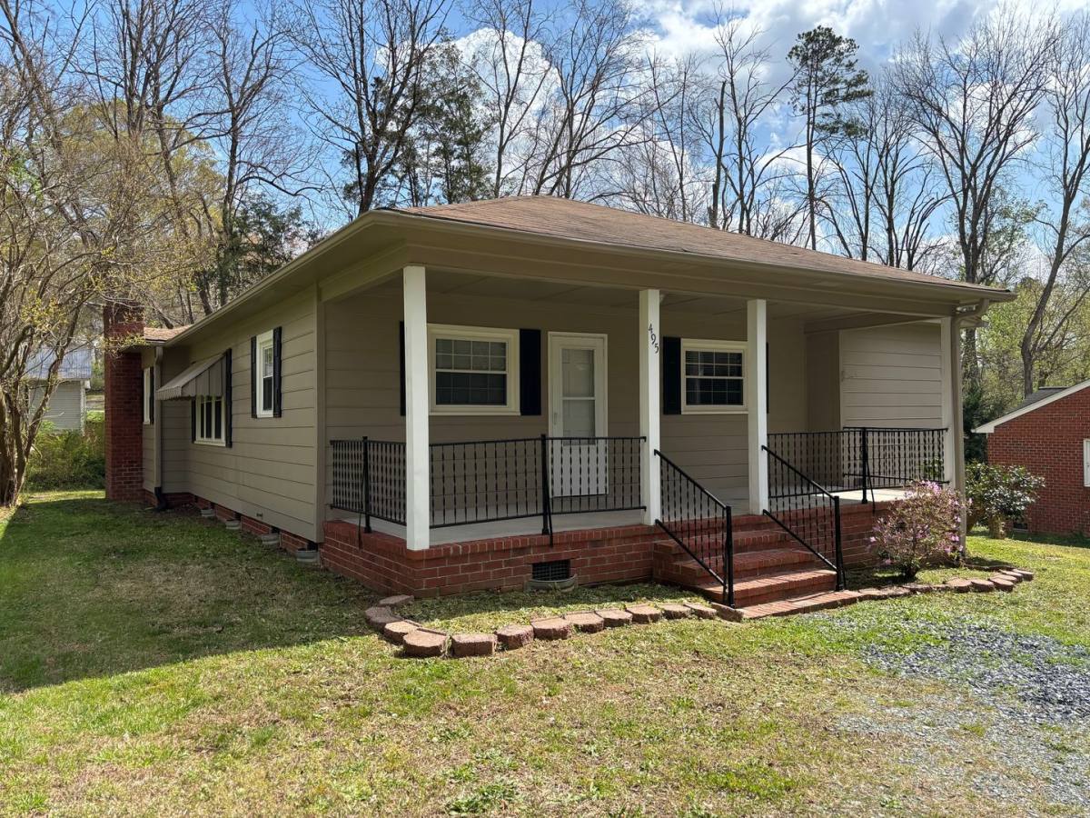 House for rent at 495 York St, Ramseur, NC 27316