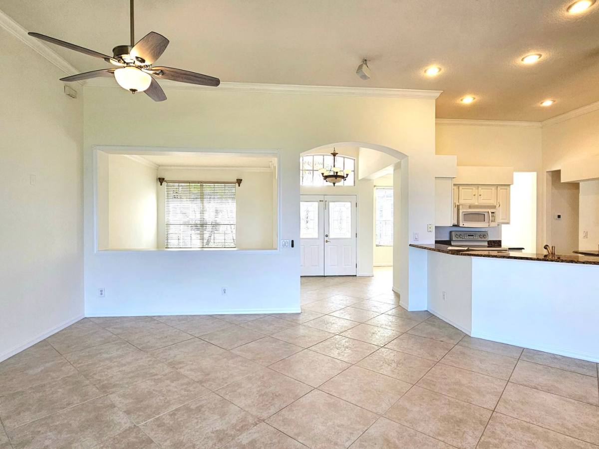 House for rent at 7209 Colonial Lake Dr, Riverview, FL 33578