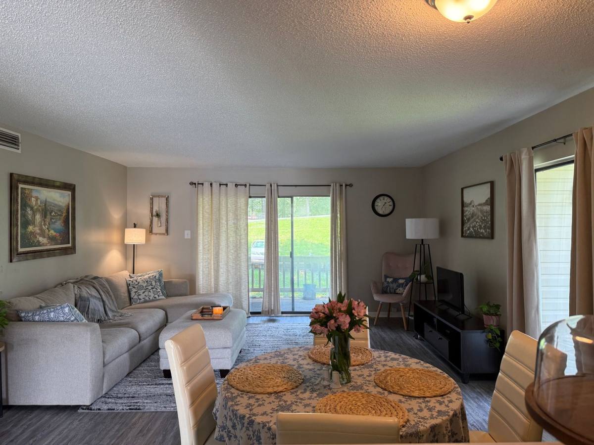 Condo for rent at 101 Pine Forest Dr, Maumelle, AR 72113