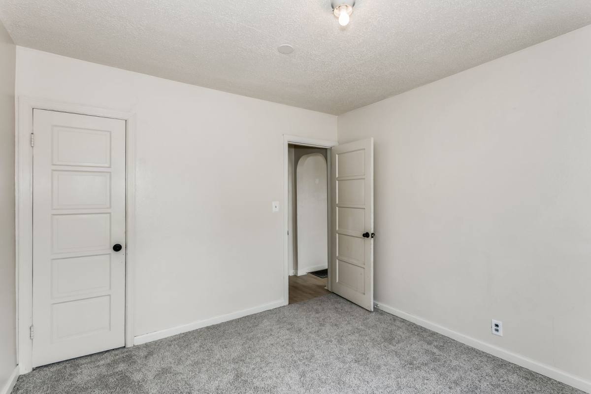 Apartment for rent at 1809 N Market St, Wichita, KS 67214