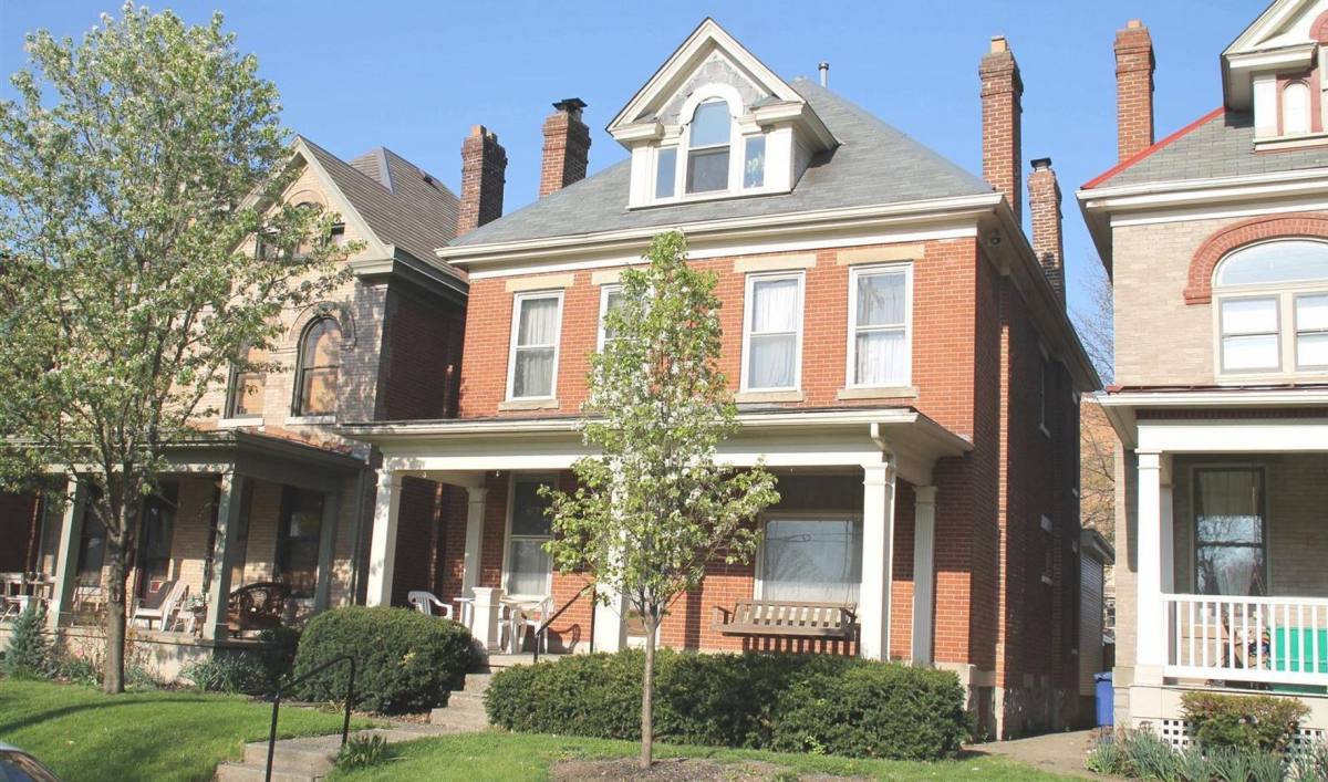 House for rent at 629 Dennison Ave, Columbus, OH 43215
