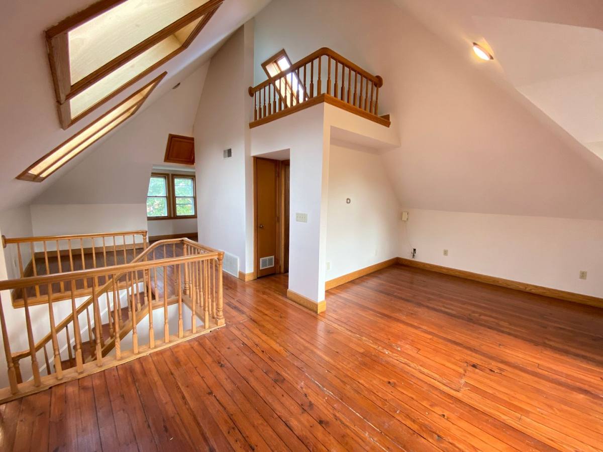 House for rent at 629 Dennison Ave, Columbus, OH 43215