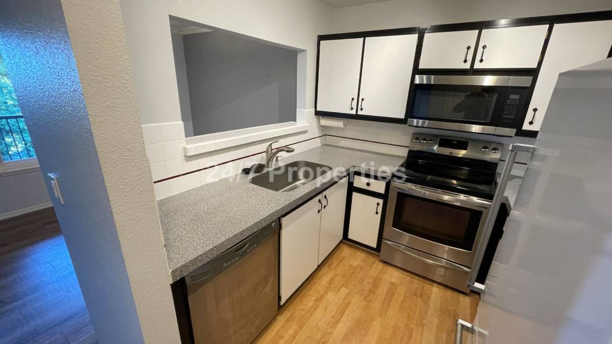 Condo for rent at 20070 Larkspur Lane, West Linn, OR 97068
