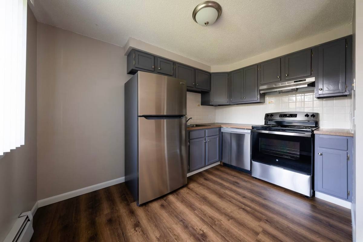 Townhouse for rent at 510 Center Rd, Buffalo, NY 14224