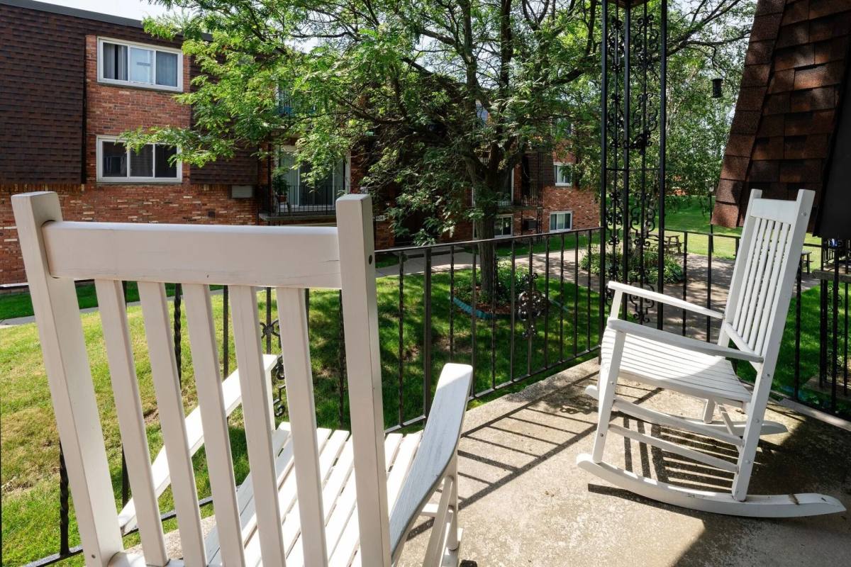 Townhouse for rent at 510 Center Rd, Buffalo, NY 14224