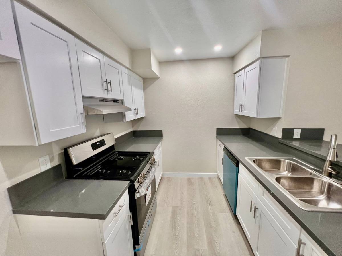 Apartment for rent at 7003 Haskell Ave, Van Nuys, CA 91406