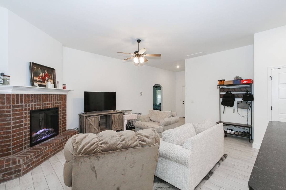 House for rent at 1605 Emma St, Gentry, AR 72734
