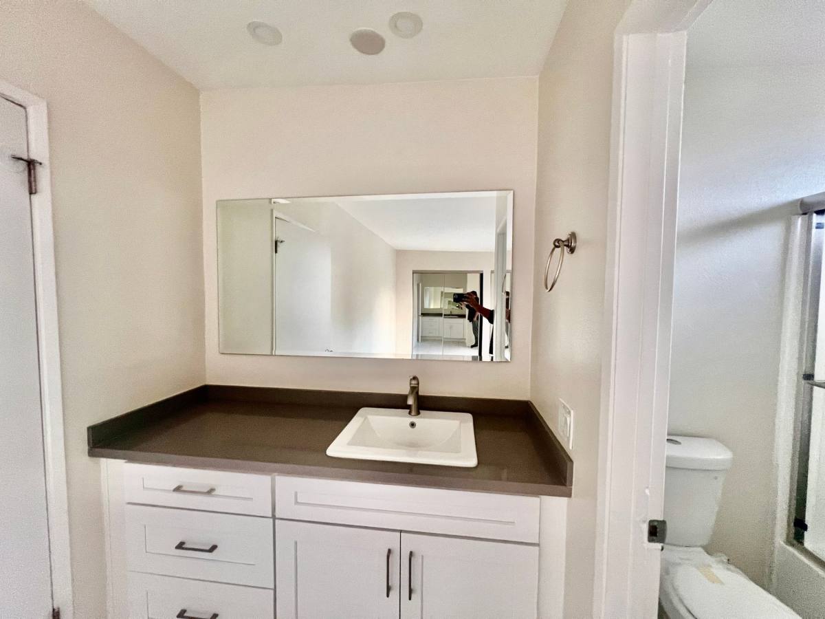 Apartment for rent at 7057 Haskell Ave, Van Nuys, CA 91406