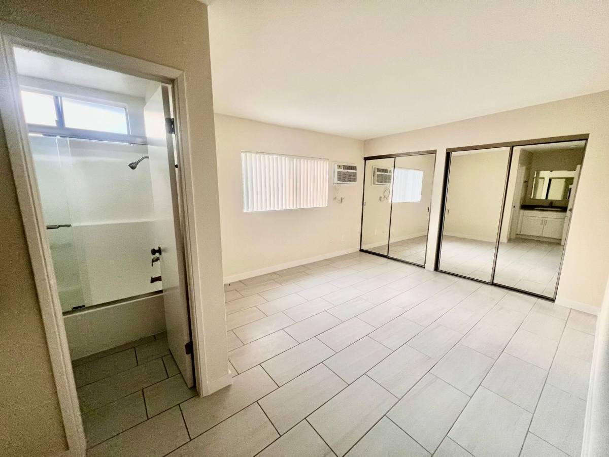 Apartment for rent at 7057 Haskell Ave, Van Nuys, CA 91406