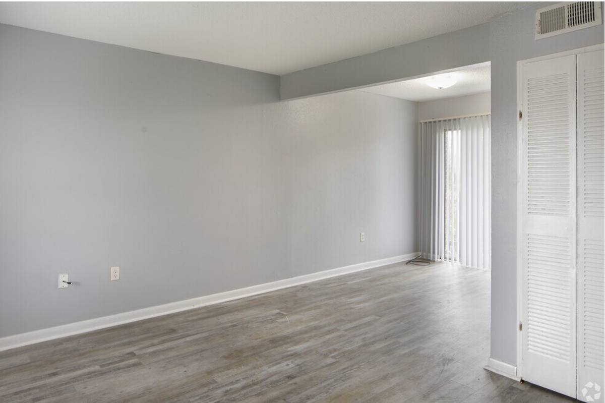 Apartment for rent at 2101 5th St, Bridgeport, AL 35740