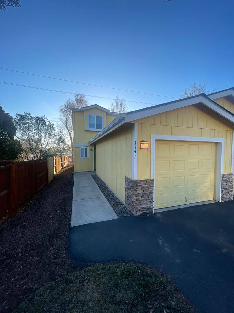 Townhouse for rent at 592-1191 Cliffside Tee Lane, Prineville, OR 97754