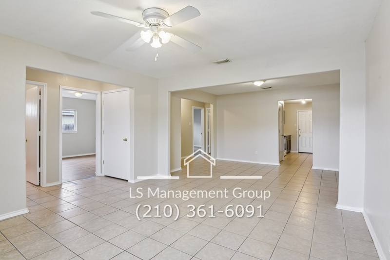 Apartment for rent at 7636 Oak Chase #1, San Antonio, TX 78239