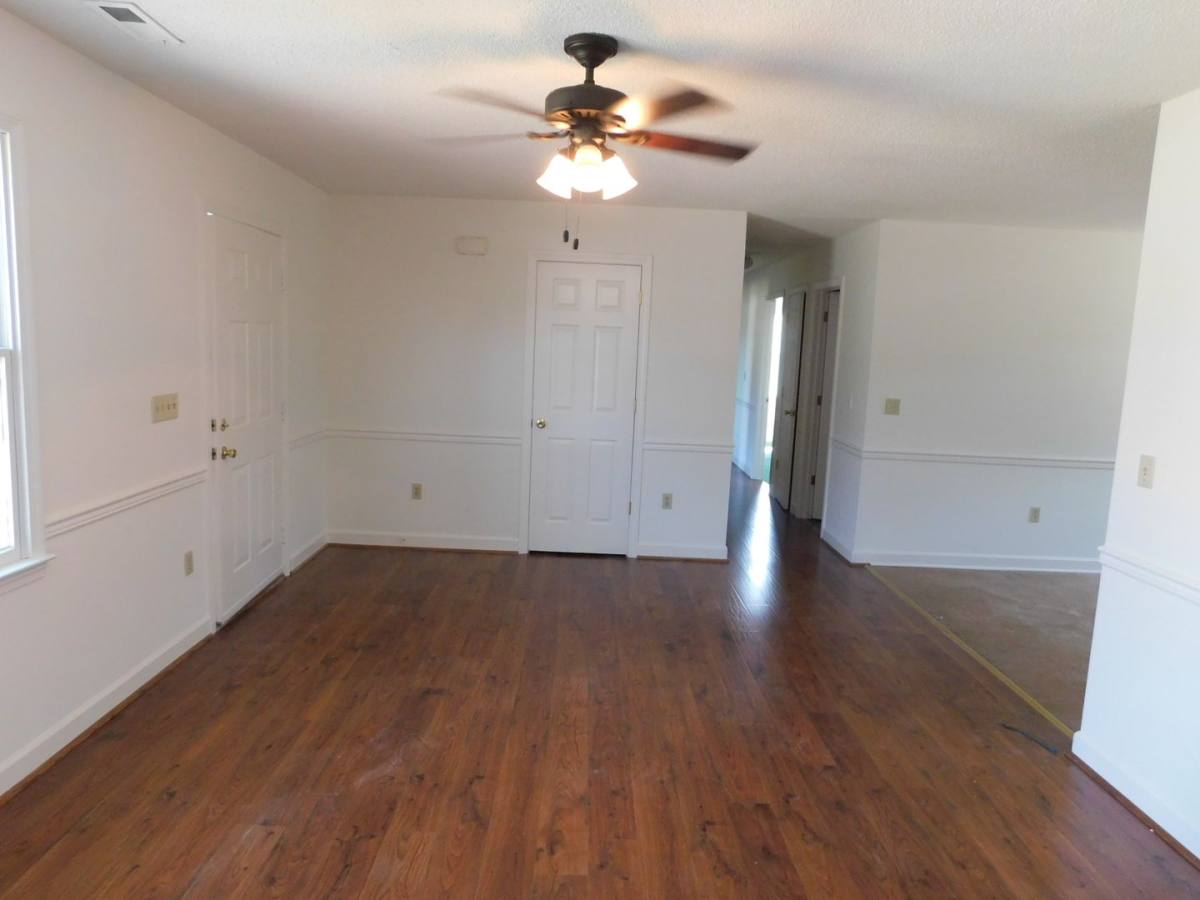 House for rent at 303 Betty Dr, Elizabeth City, NC 27909