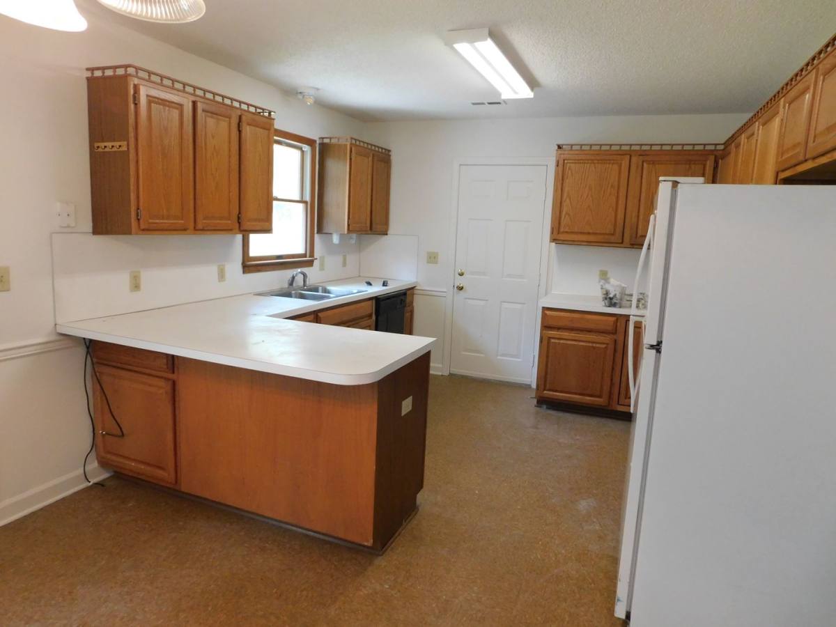 House for rent at 303 Betty Dr, Elizabeth City, NC 27909