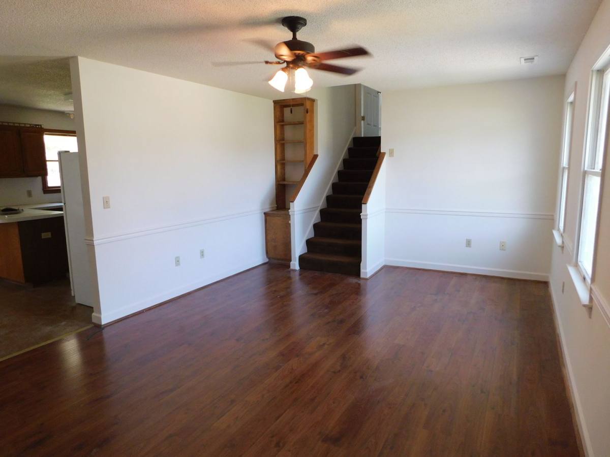 House for rent at 303 Betty Dr, Elizabeth City, NC 27909