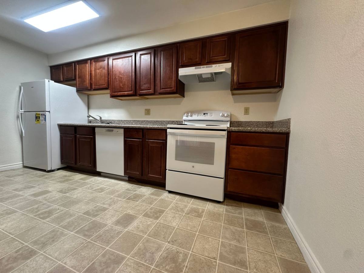 Apartment for rent at 4320 Sandy River Dr, Las Vegas, NV 89103