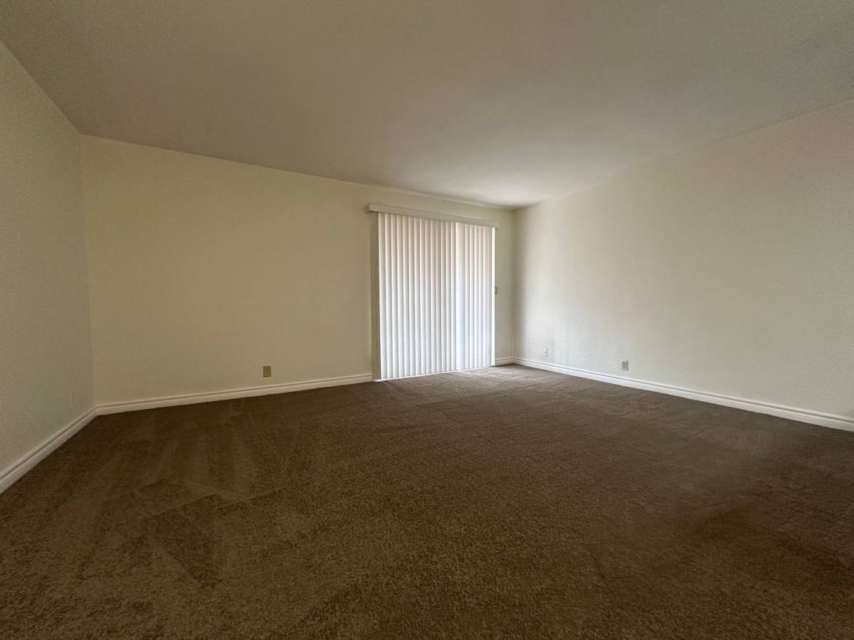 Apartment for rent at 4320 Sandy River Dr, Las Vegas, NV 89103