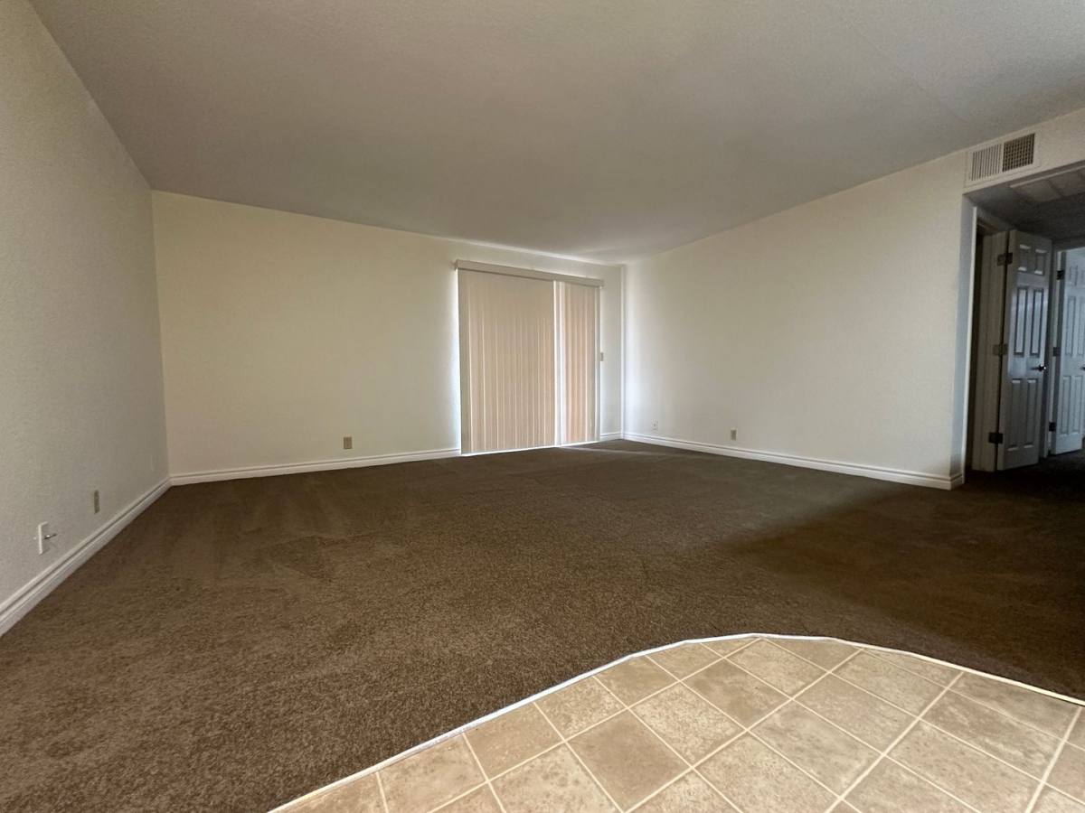 Apartment for rent at 4320 Sandy River Dr, Las Vegas, NV 89103