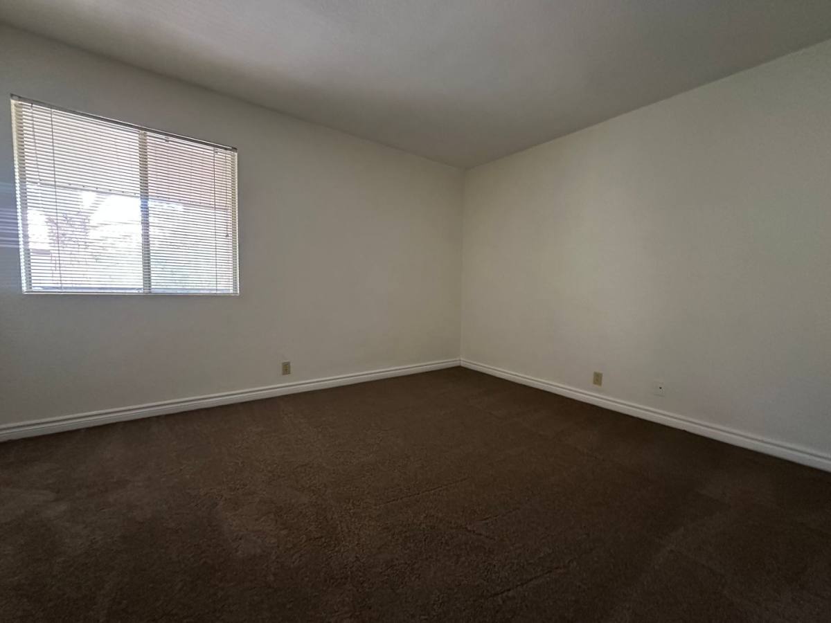 Apartment for rent at 4320 Sandy River Dr, Las Vegas, NV 89103