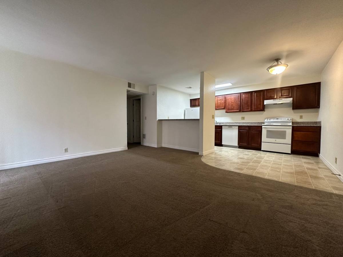 Apartment for rent at 4320 Sandy River Dr, Las Vegas, NV 89103