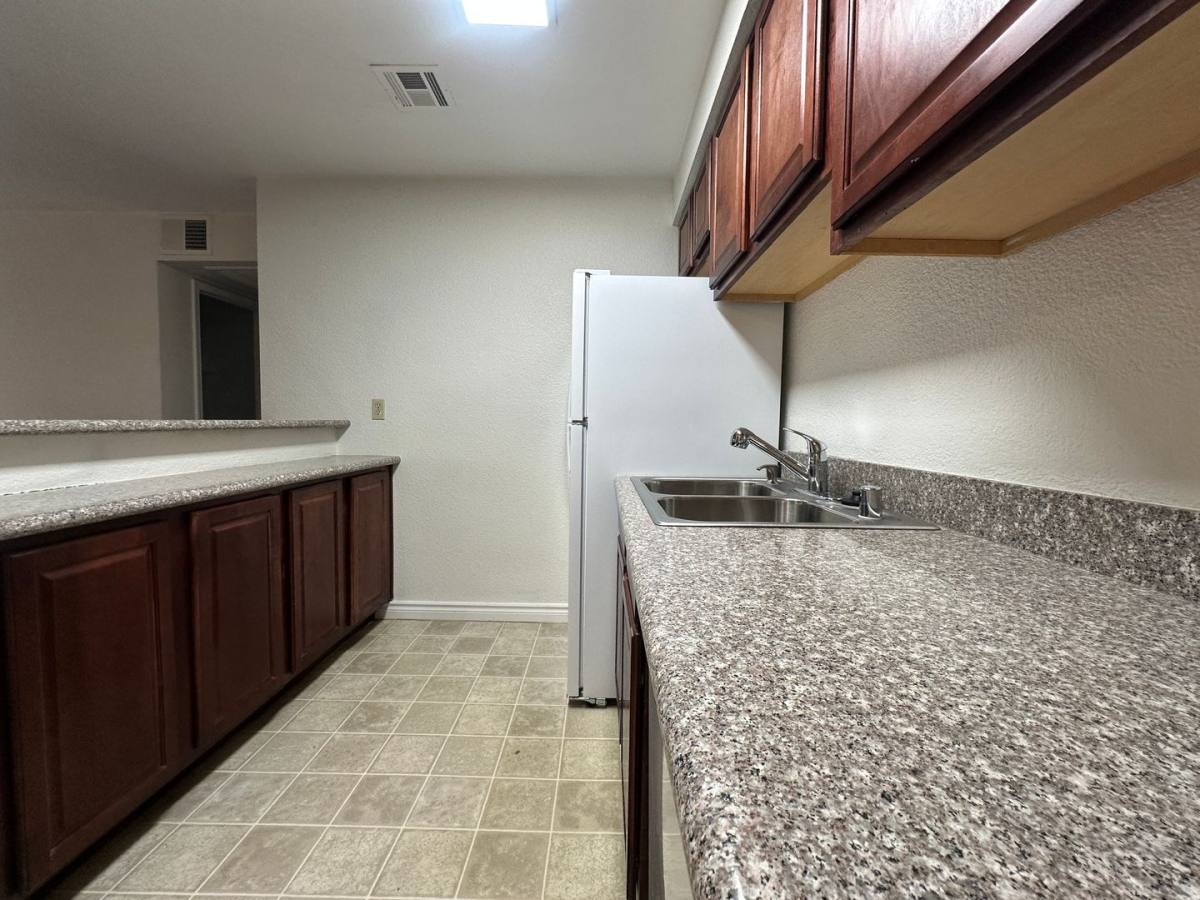 Apartment for rent at 4320 Sandy River Dr, Las Vegas, NV 89103