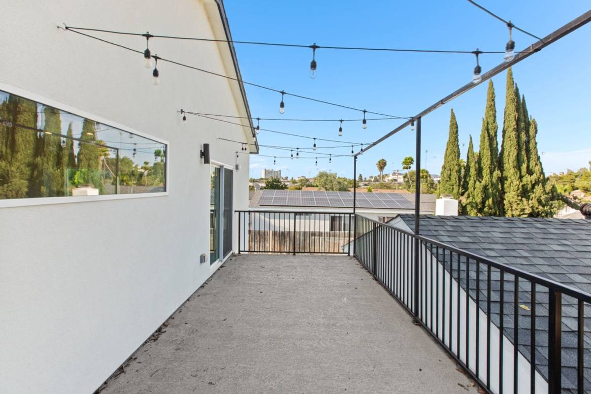 House for rent at 5042 54th St, San Diego, CA 92115