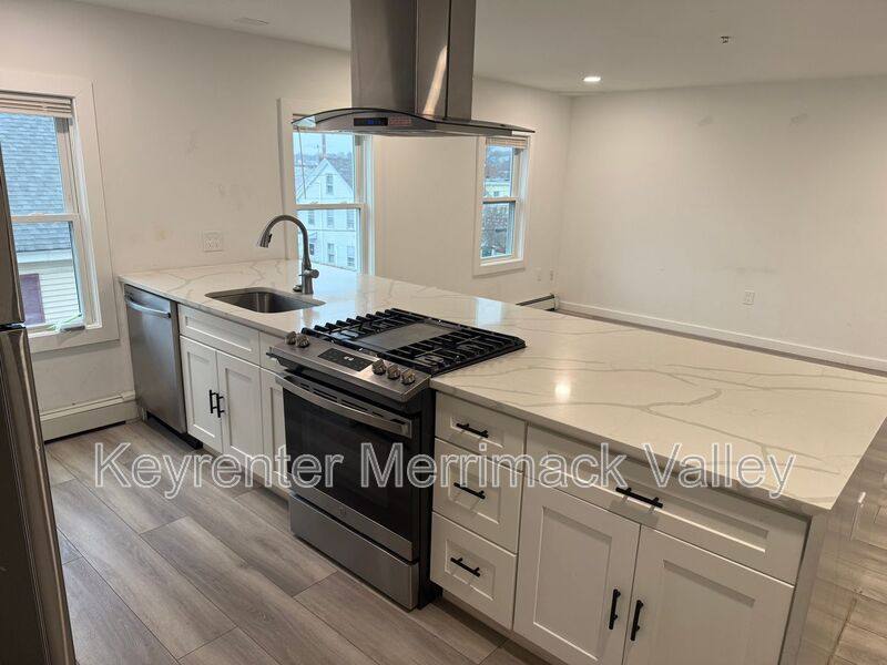 Apartment for rent at 61 Chapel St - 3rd Floor, Lowell, MA 01852