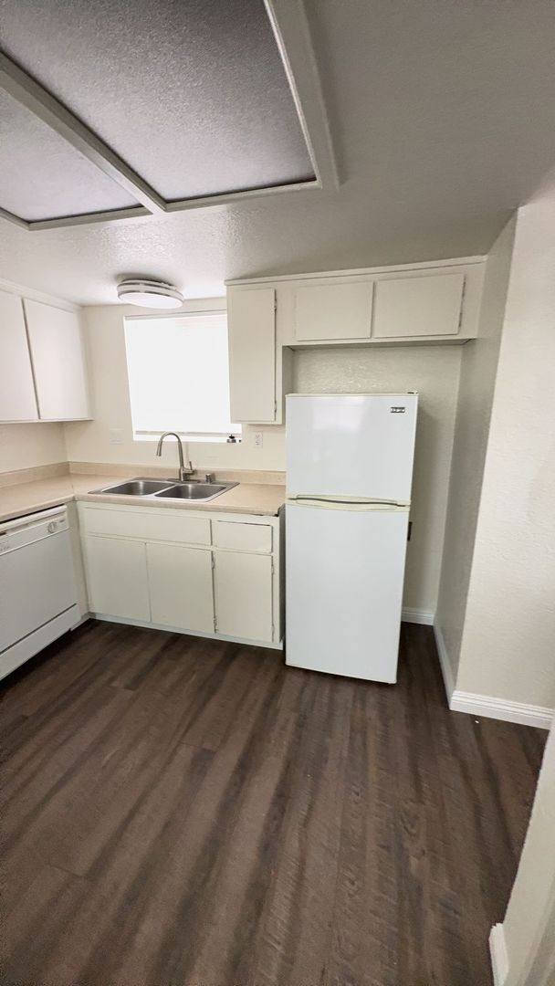 Apartment for rent at 16221 Apple Valley Rd, Apple Valley, CA 92307