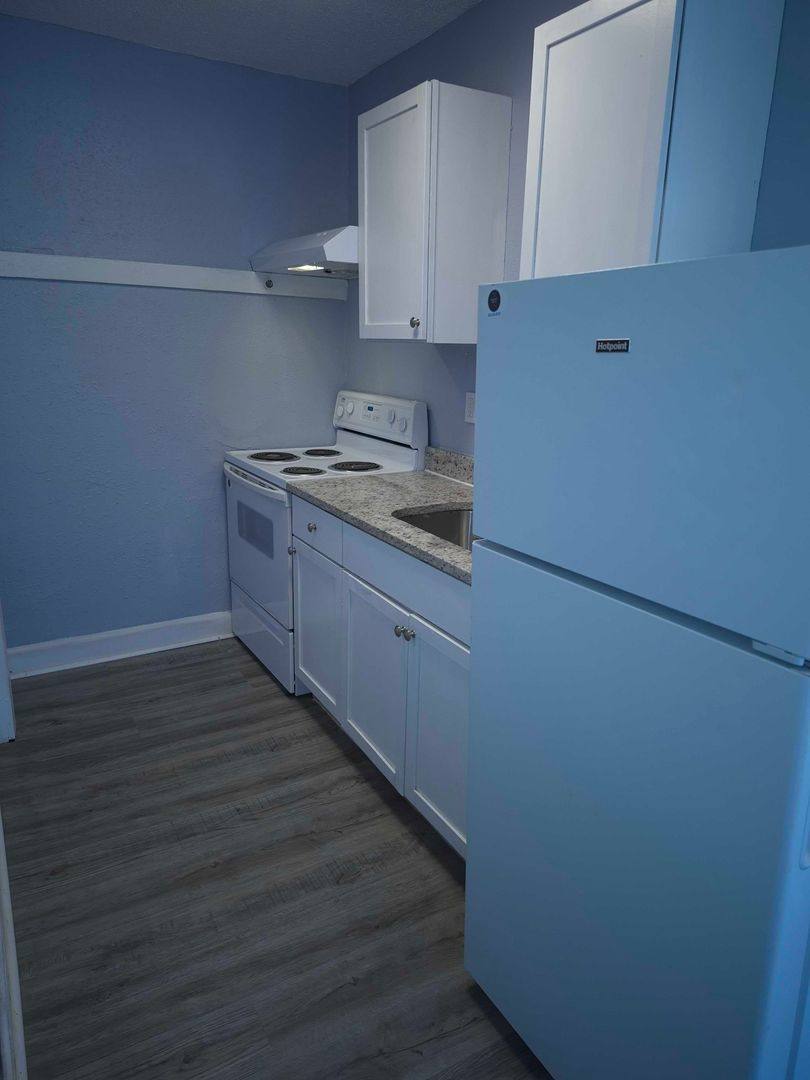 Apartment for rent at 2454 Benton Blvd, Kansas City, MO 64127