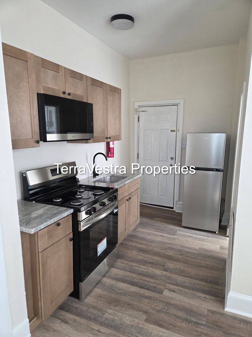 Apartment for rent at 35 S Sussex St, Gloucester City, NJ 08030