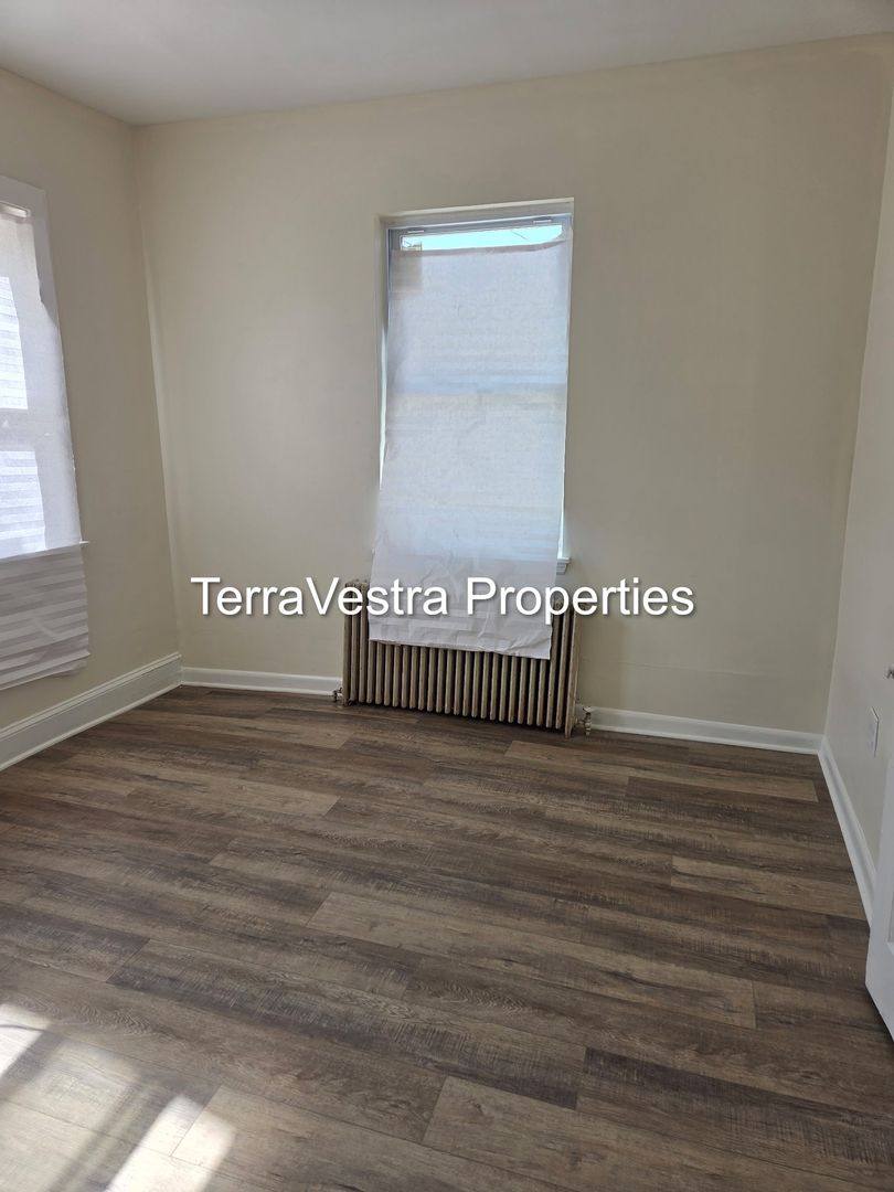 Apartment for rent at 35 S Sussex St, Gloucester City, NJ 08030